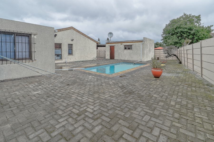 3 Bedroom Property for Sale in Highbury Western Cape